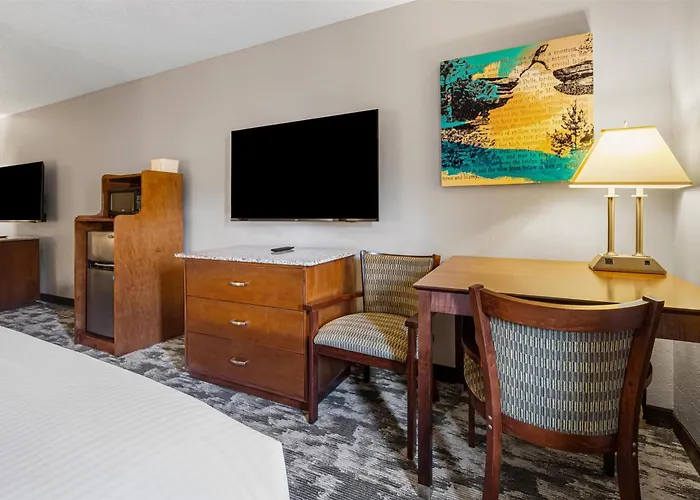 Best Western Ambassador Inn & Suites