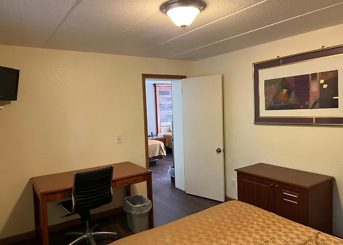 Amber'S Inn And Suites